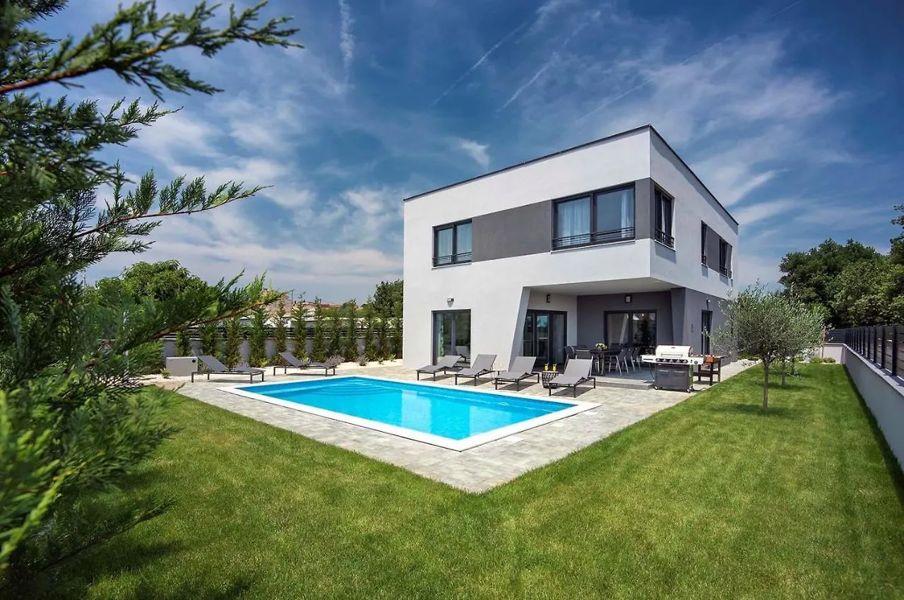 Villa Tika Jadreski
